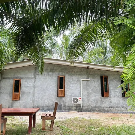 Baan Kong Kang At Lanta Old Town Koh Lanta Exterior photo
